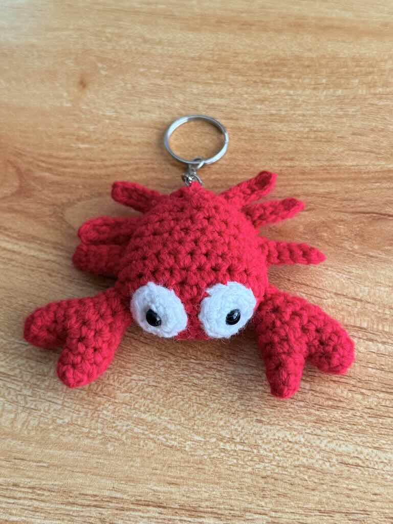 keychain handmade crochet red crab toy with cute claws